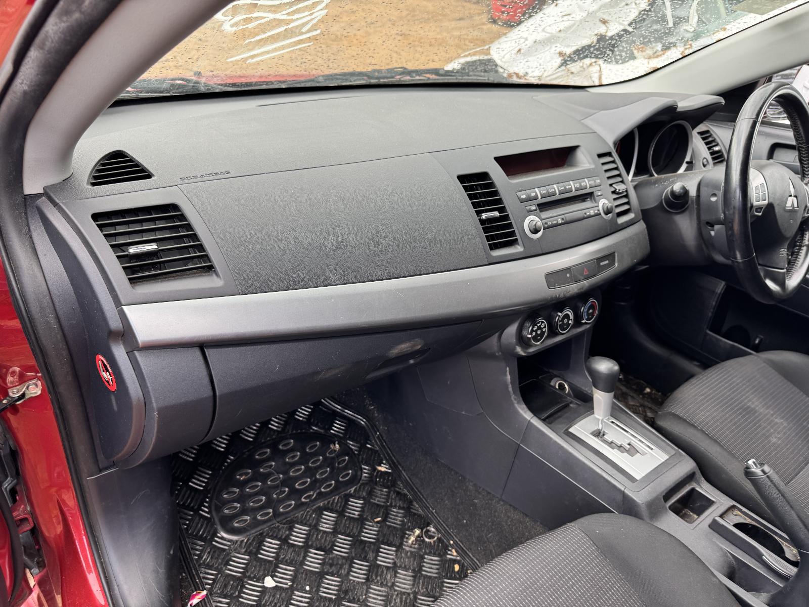 View MITSUBISHI LANCER 2010 4 Door Sedan Breaking