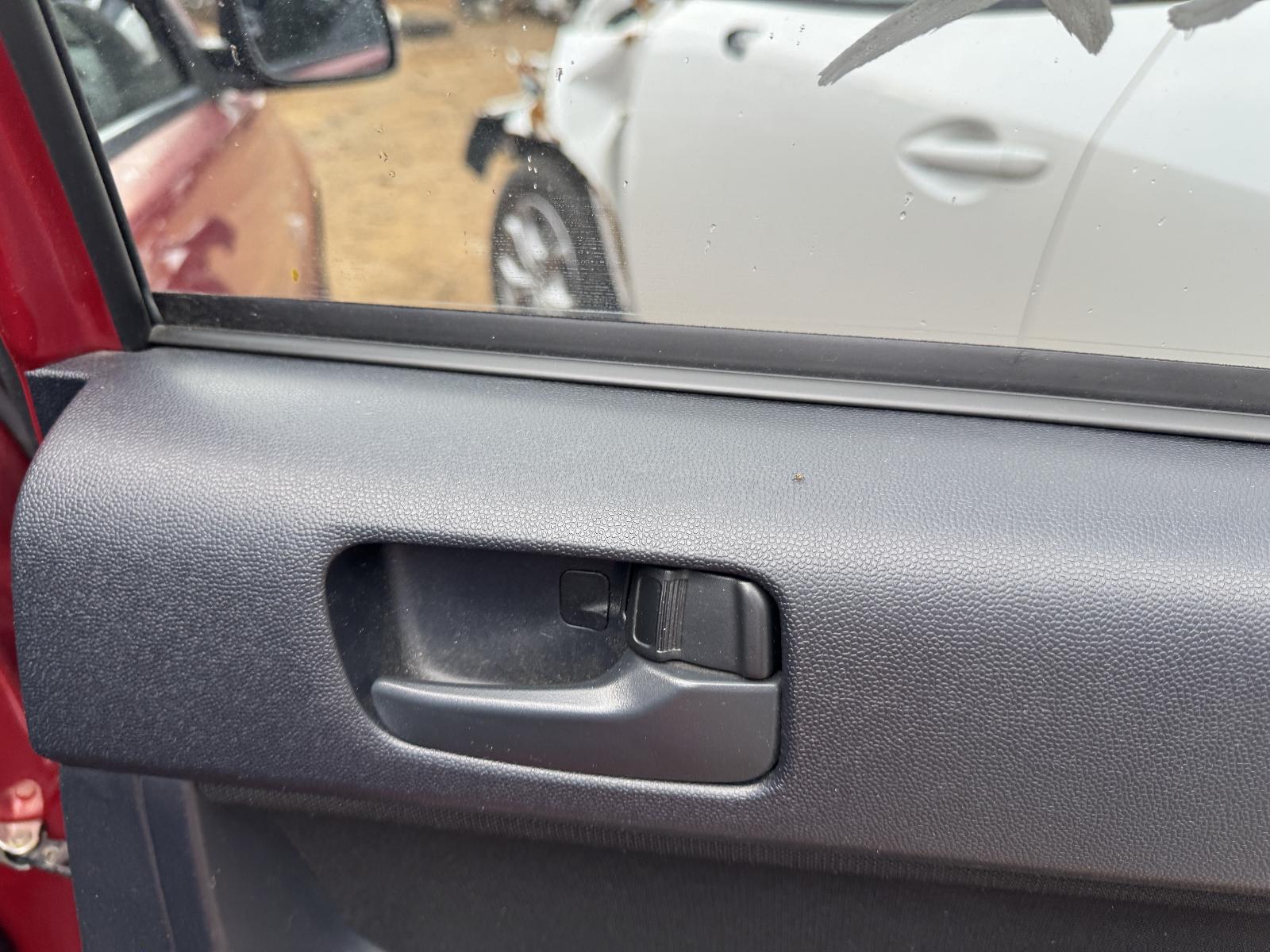 View MITSUBISHI LANCER 2010 4 Door Sedan Breaking