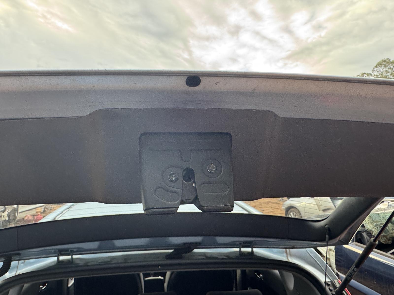 View HYUNDAI I30 2011 5 Door Hatchback Breaking