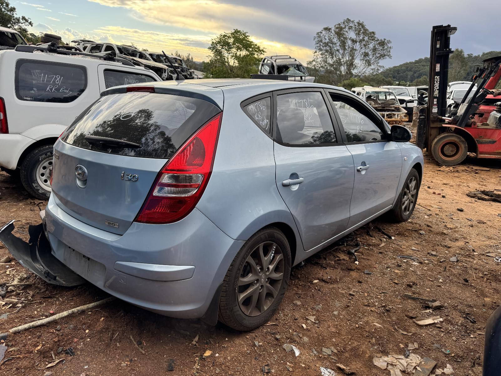 View HYUNDAI I30 2011 5 Door Hatchback Breaking
