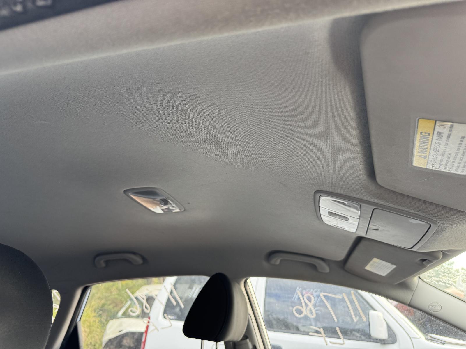 View HYUNDAI I30 2011 5 Door Hatchback Breaking