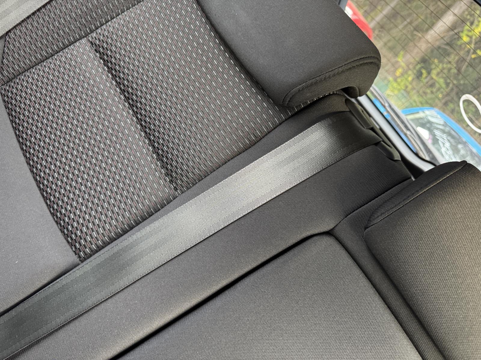 View HYUNDAI I30 2011 5 Door Hatchback Breaking