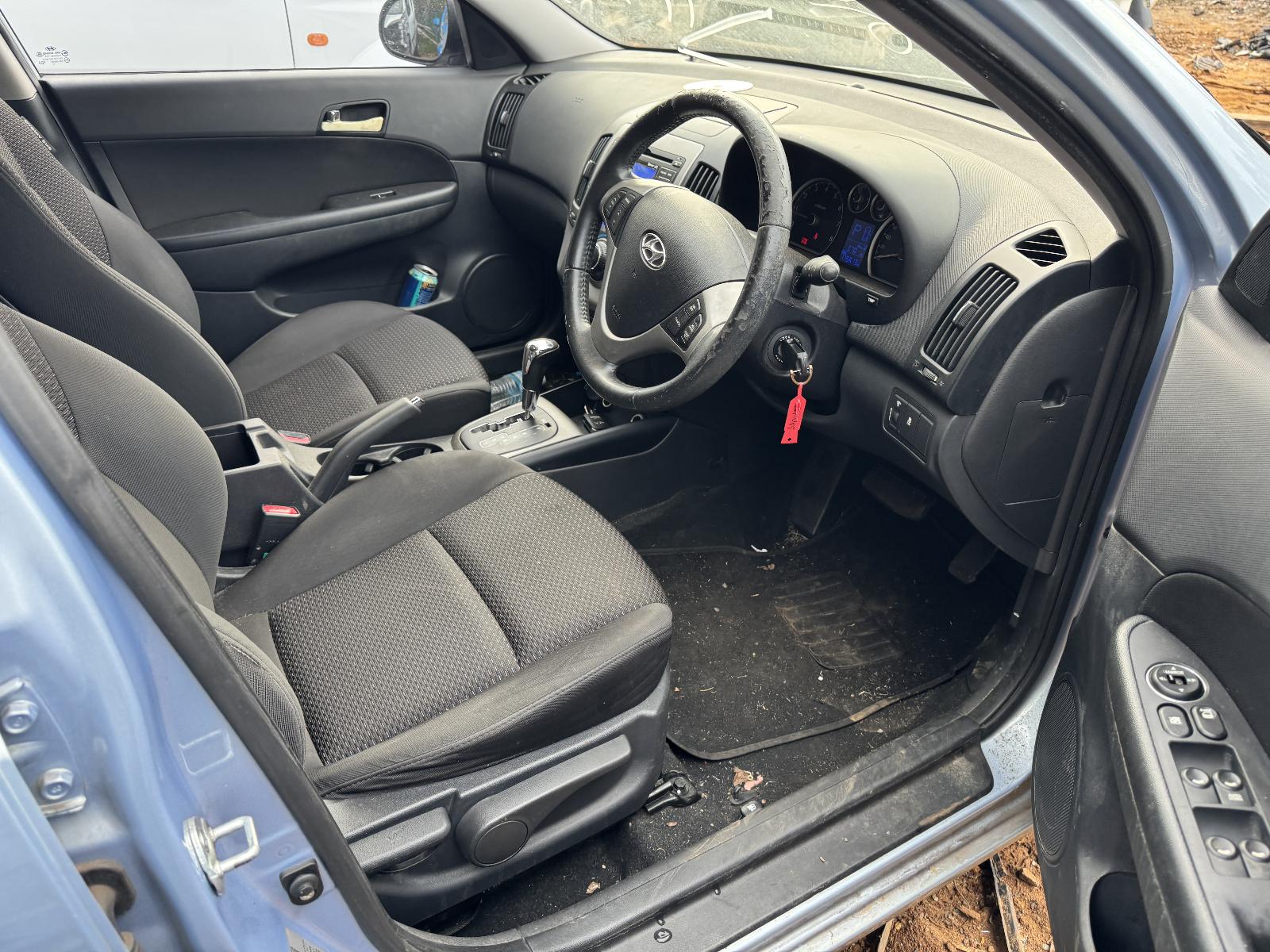 View HYUNDAI I30 2011 5 Door Hatchback Breaking
