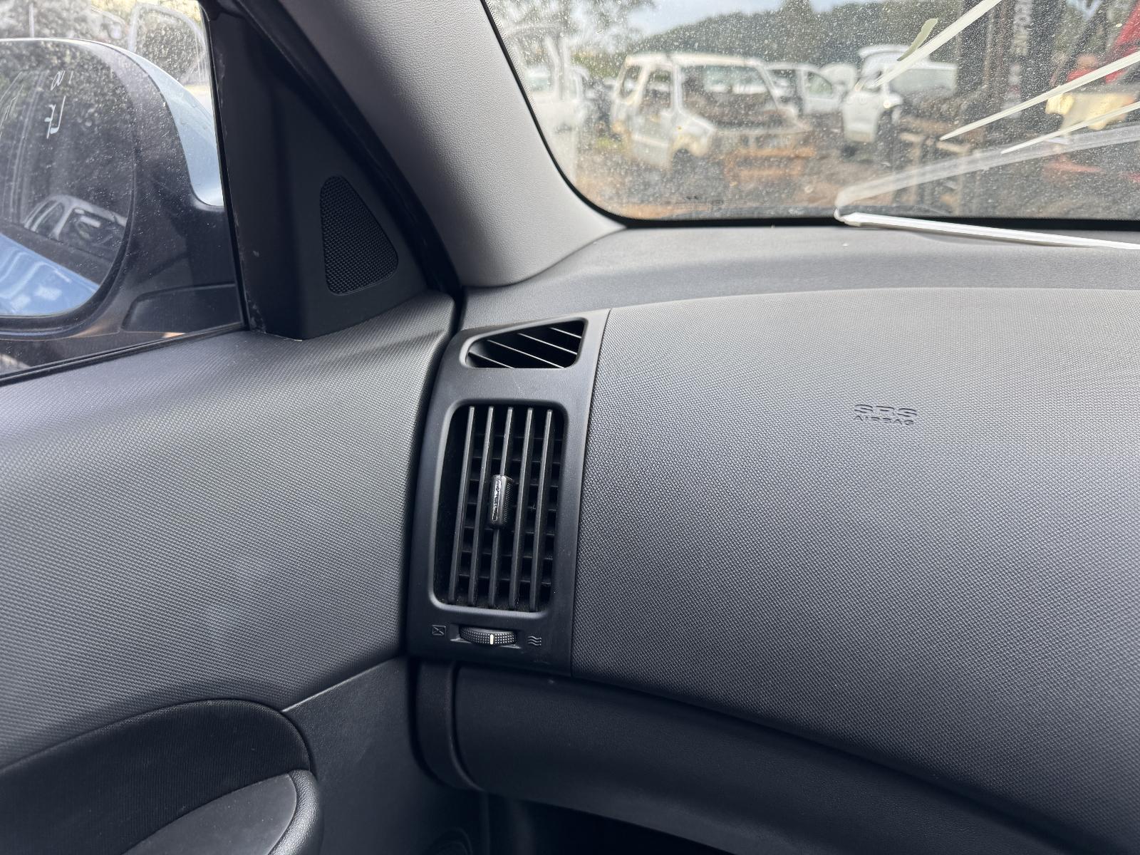 View HYUNDAI I30 2011 5 Door Hatchback Breaking