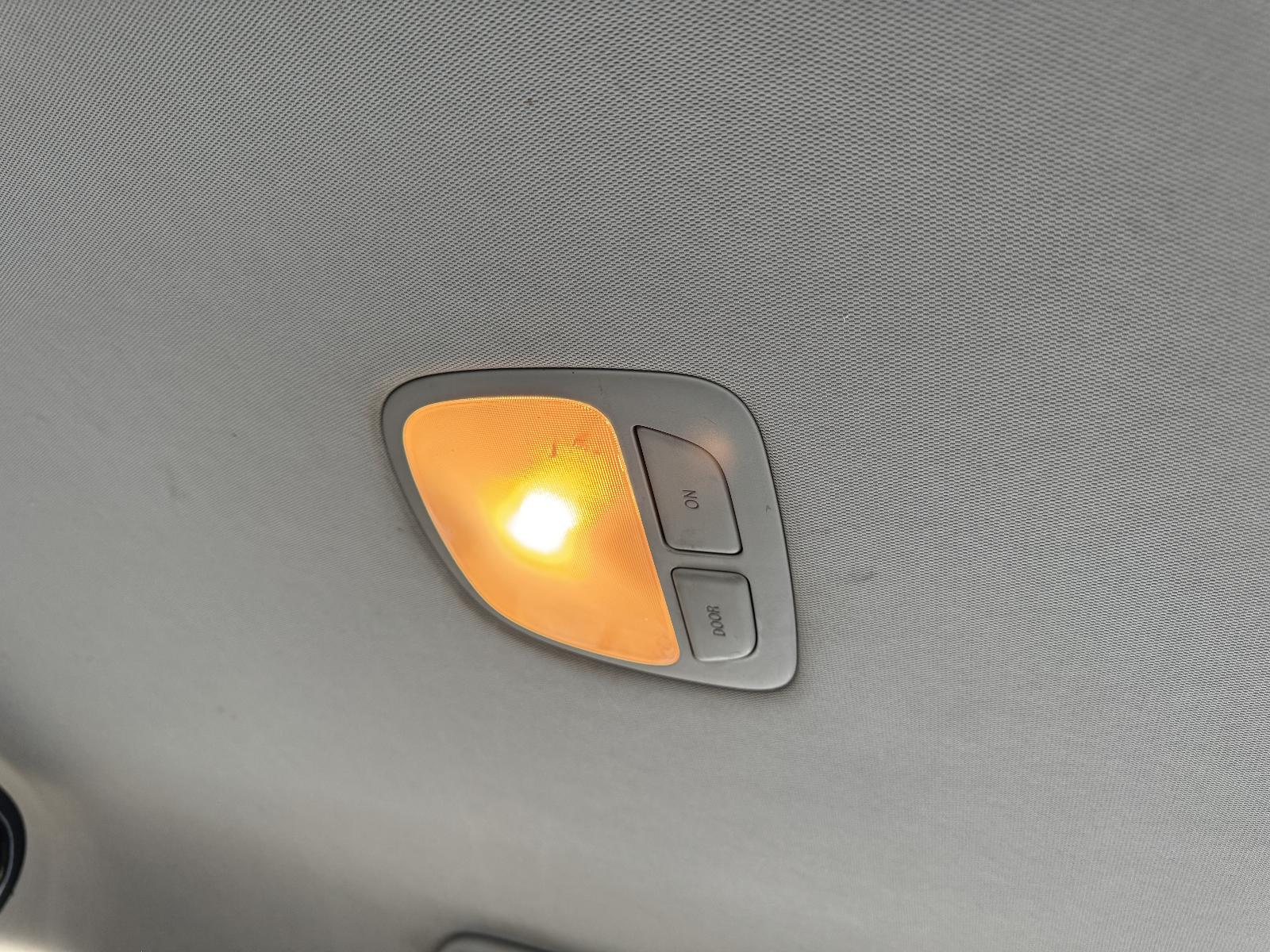 View HYUNDAI SANTA FE 2011 5 Door Station Wagon Breaking