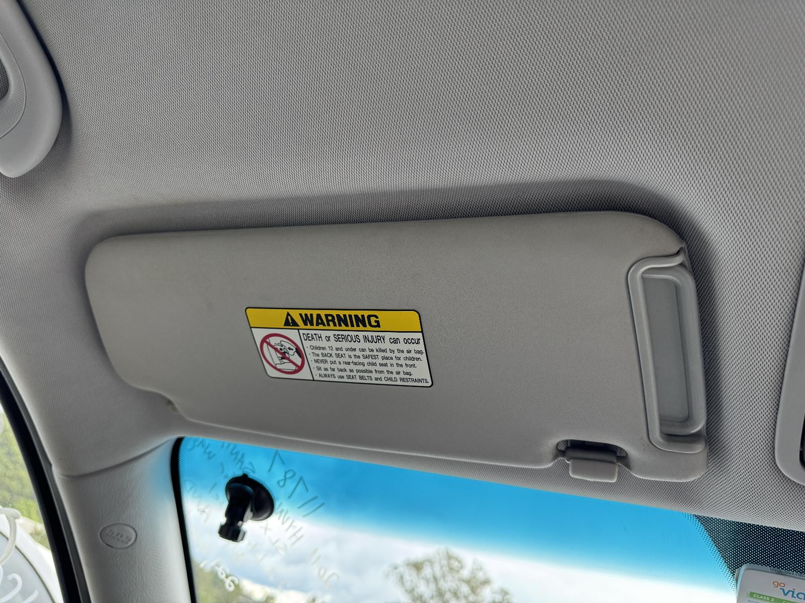 View HYUNDAI SANTA FE 2011 5 Door Station Wagon Breaking