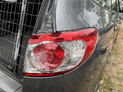 View HYUNDAI SANTA FE 2011 5 Door Station Wagon Breaking