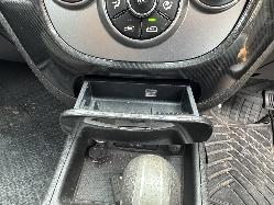View HYUNDAI SANTA FE 2011 5 Door Station Wagon Breaking