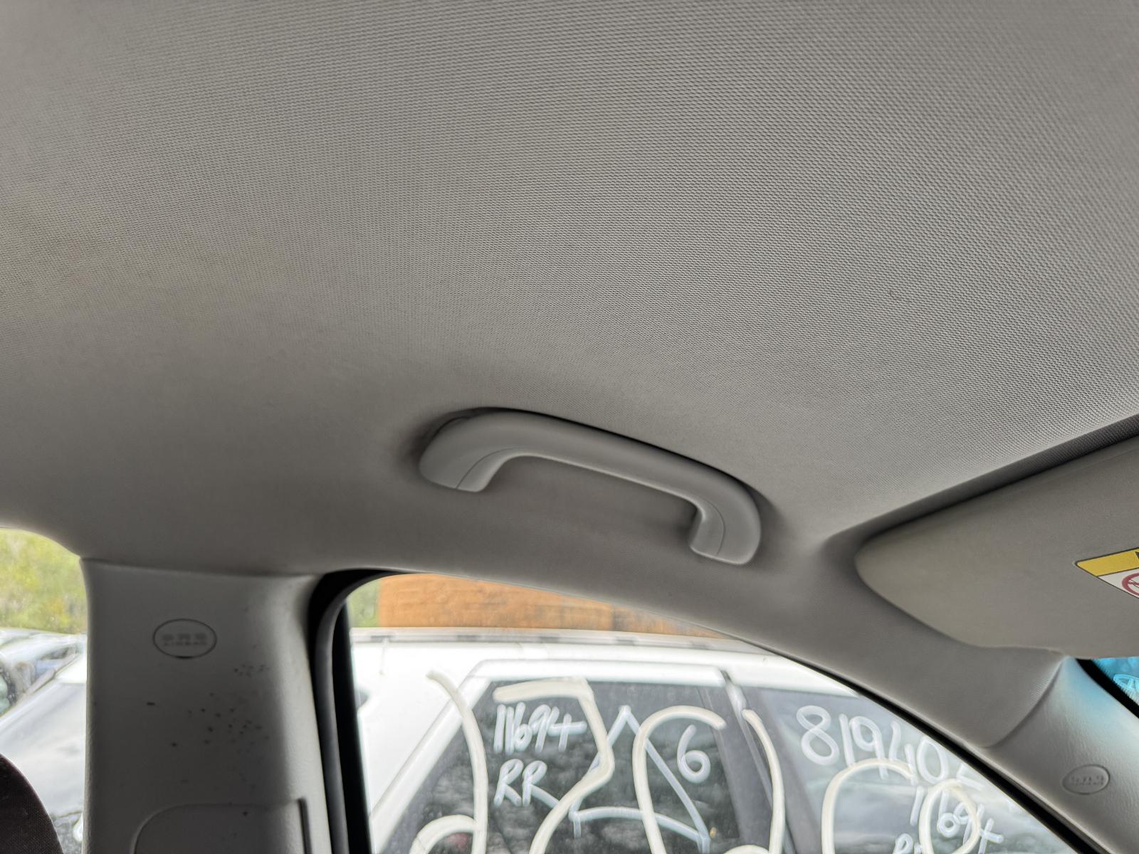 View HYUNDAI SANTA FE 2011 5 Door Station Wagon Breaking