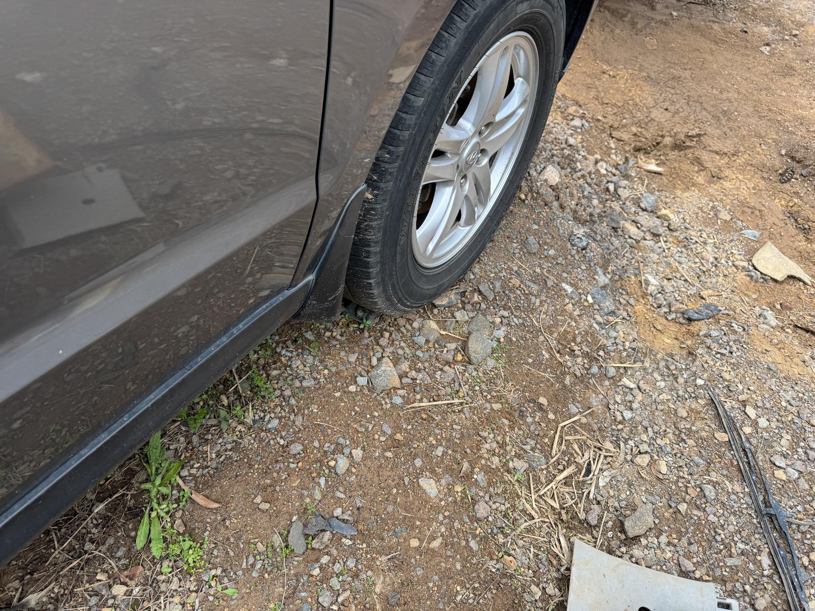 View HYUNDAI SANTA FE 2011 5 Door Station Wagon Breaking