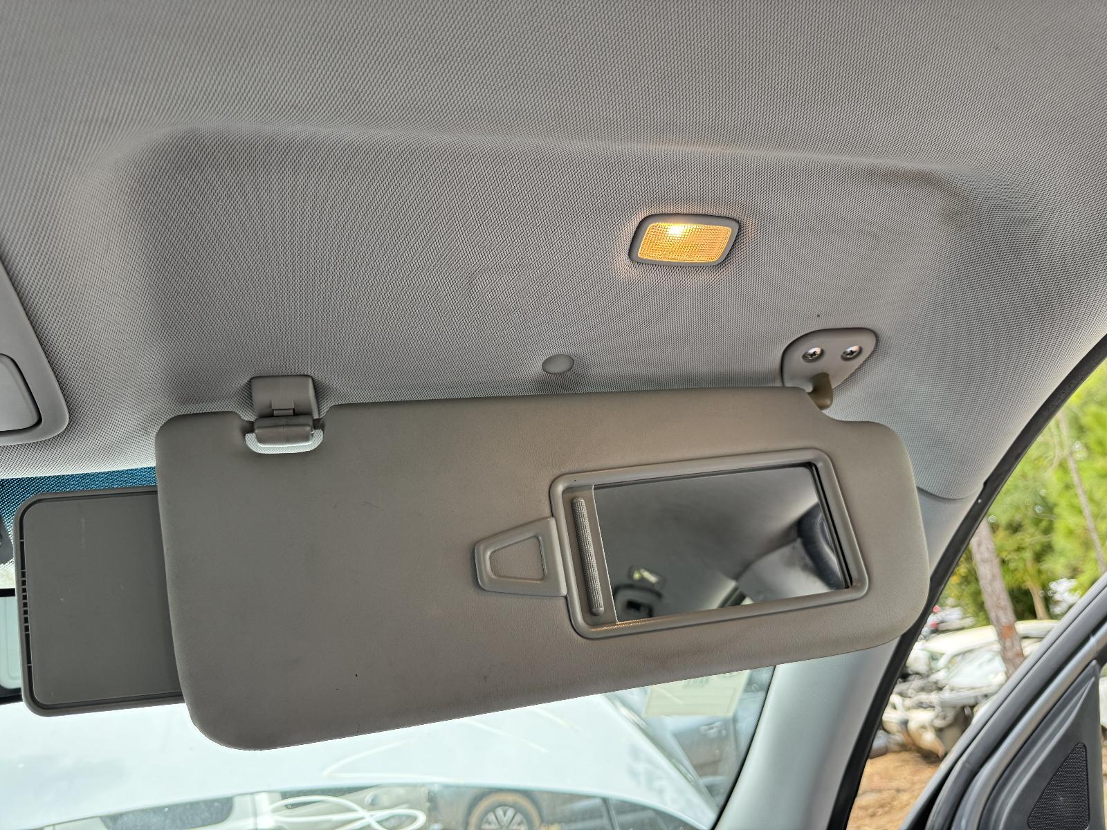 View HYUNDAI SANTA FE 2011 5 Door Station Wagon Breaking