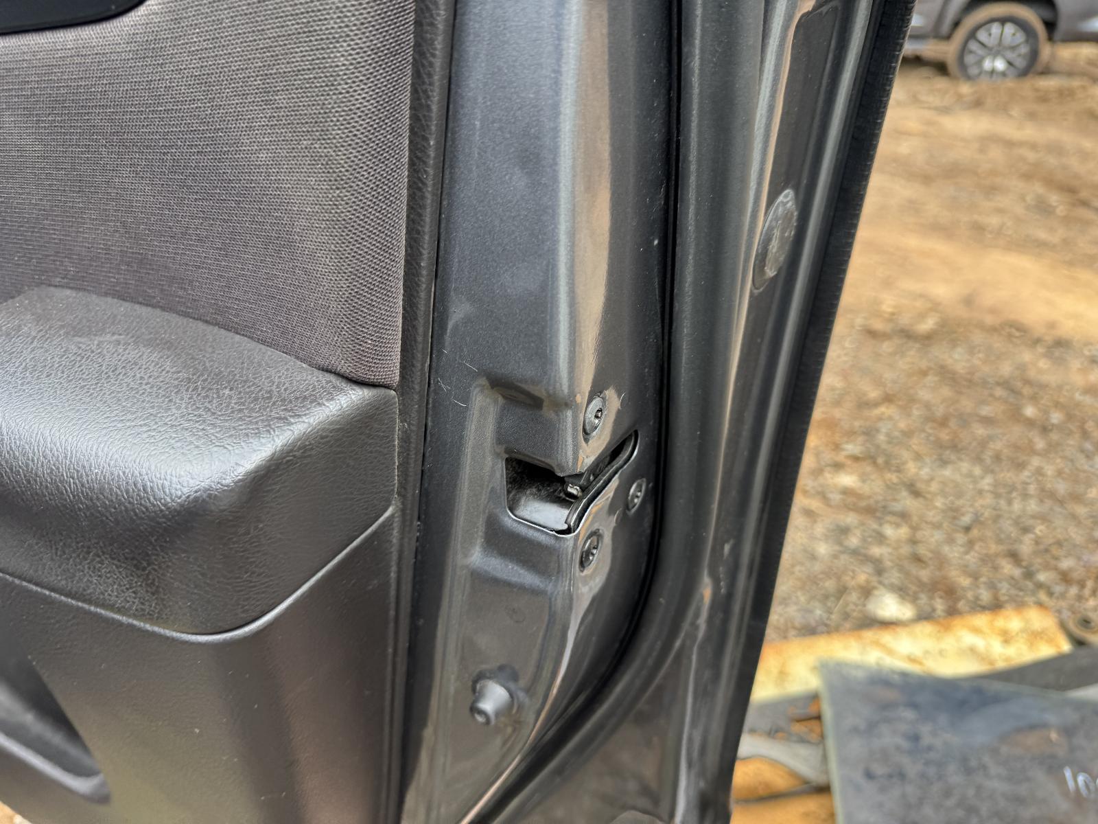 View HYUNDAI SANTA FE 2011 5 Door Station Wagon Breaking
