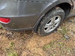 View HYUNDAI SANTA FE 2011 5 Door Station Wagon Breaking