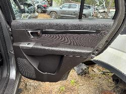 View HYUNDAI SANTA FE 2011 5 Door Station Wagon Breaking