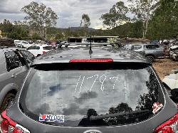 View HYUNDAI SANTA FE 2011 5 Door Station Wagon Breaking