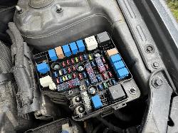 View HYUNDAI SANTA FE 2011 5 Door Station Wagon Breaking