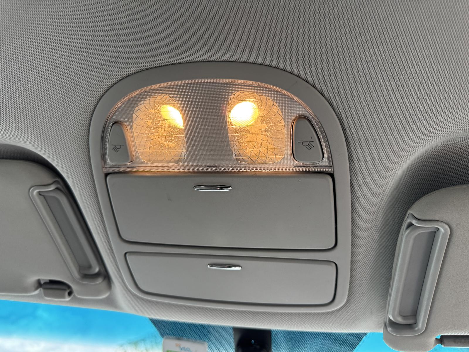View HYUNDAI SANTA FE 2011 5 Door Station Wagon Breaking