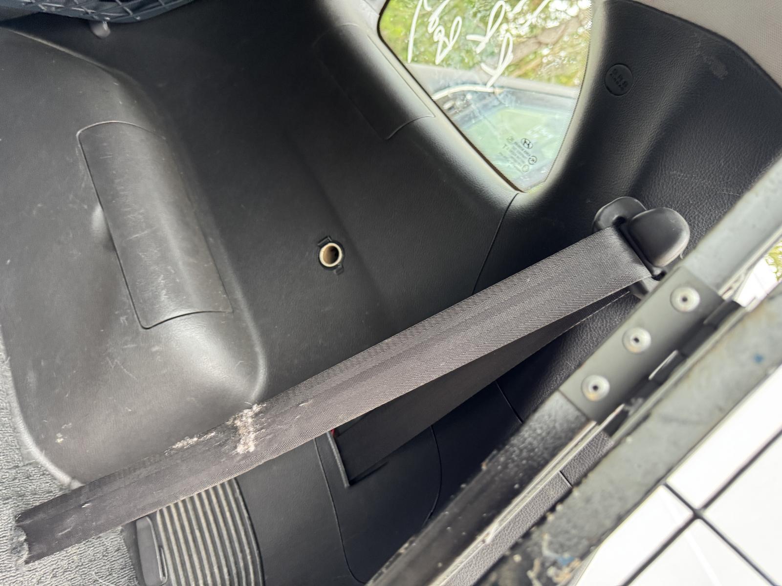 View HYUNDAI SANTA FE 2011 5 Door Station Wagon Breaking