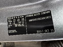 View HYUNDAI SANTA FE 2011 5 Door Station Wagon Breaking
