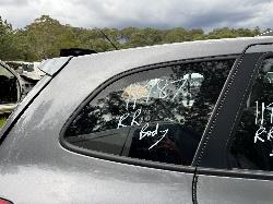 View HYUNDAI SANTA FE 2011 5 Door Station Wagon Breaking