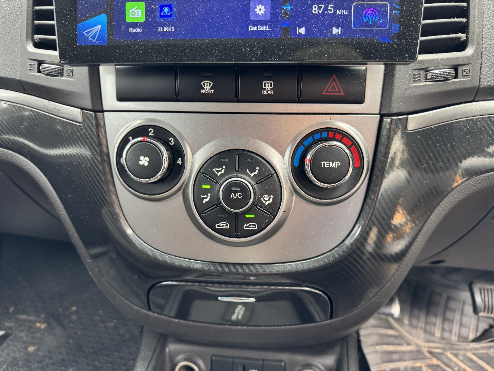 View HYUNDAI SANTA FE 2011 5 Door Station Wagon Breaking