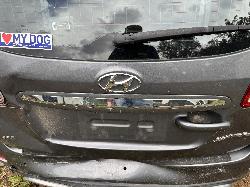 View HYUNDAI SANTA FE 2011 5 Door Station Wagon Breaking