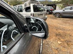View HYUNDAI SANTA FE 2011 5 Door Station Wagon Breaking