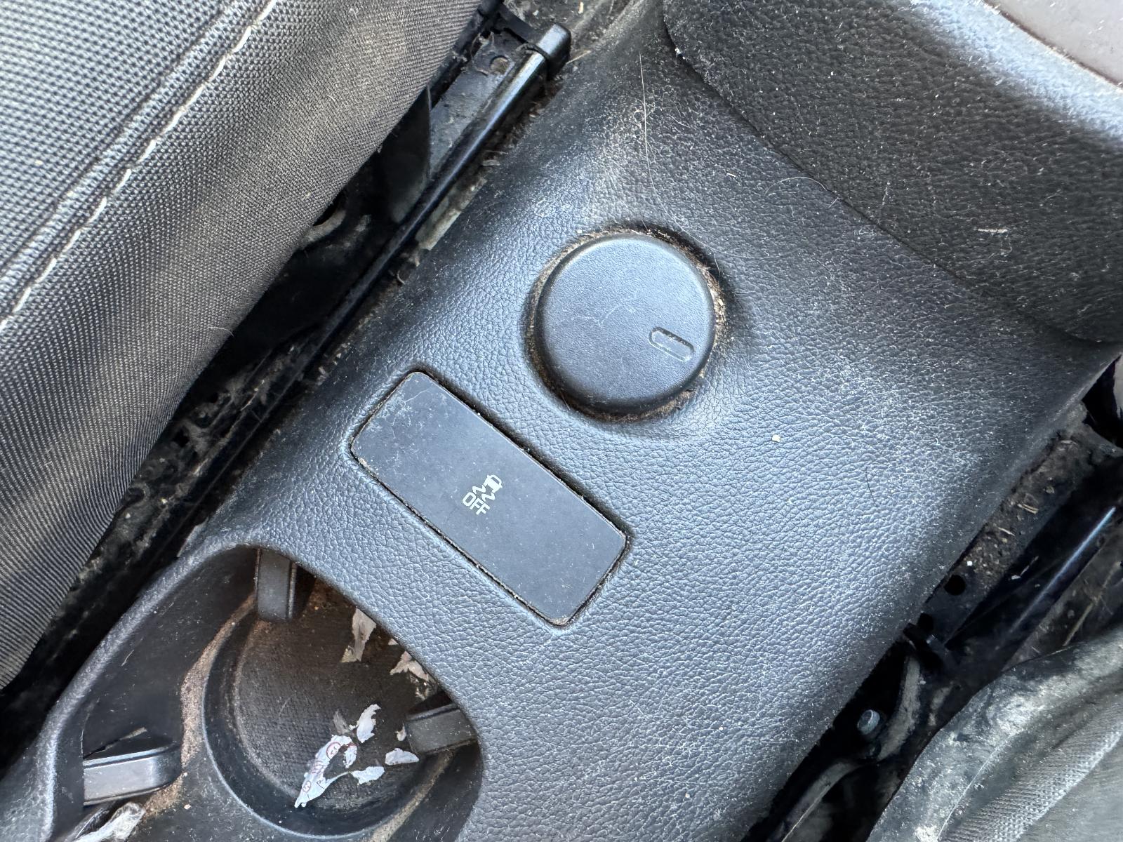 View HOLDEN BARINA 2012 4 Door Sedan Breaking