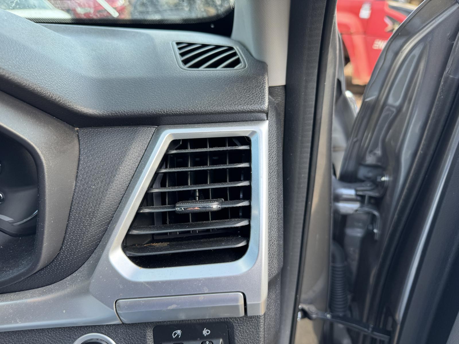 View LDV T60 2022 4 Door Utility Breaking