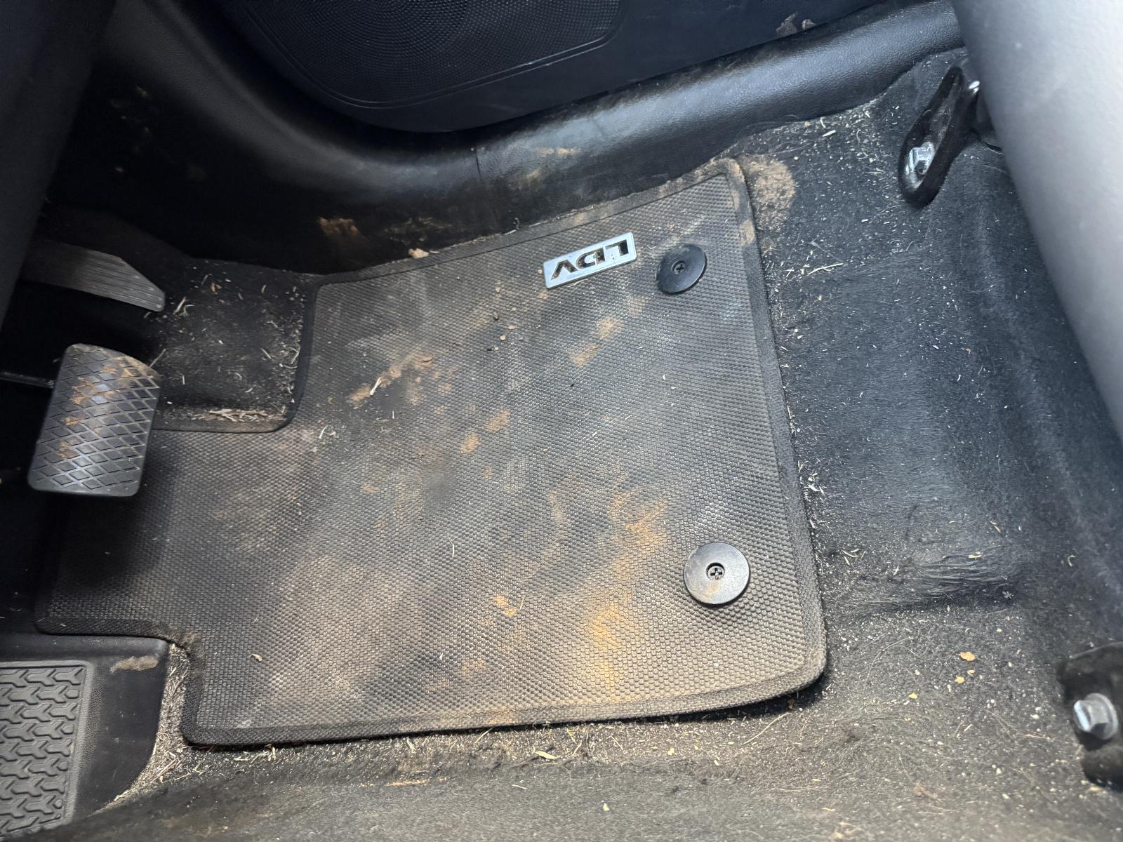 View LDV T60 2022 4 Door Utility Breaking