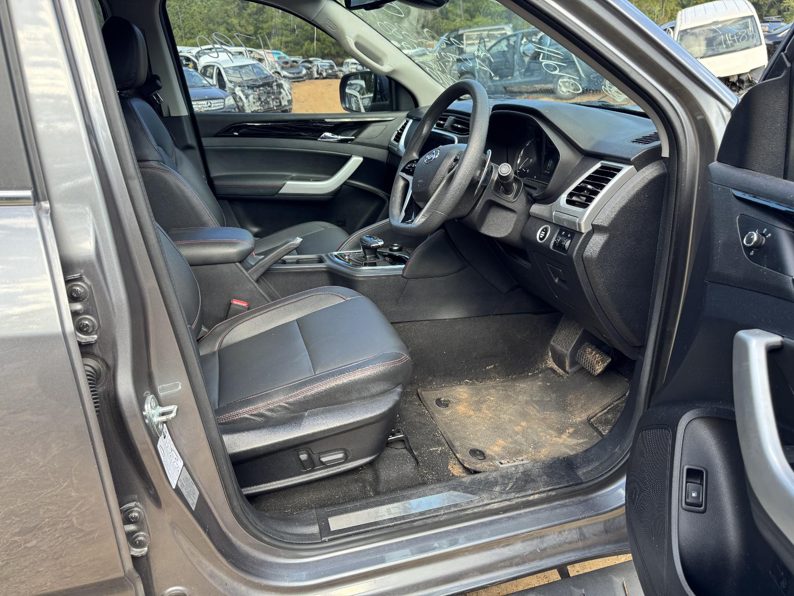 View LDV T60 2022 4 Door Utility Breaking