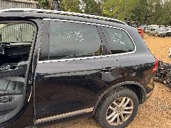 View VOLKSWAGEN TOUAREG 2016 4 Door Station Wagon Breaking