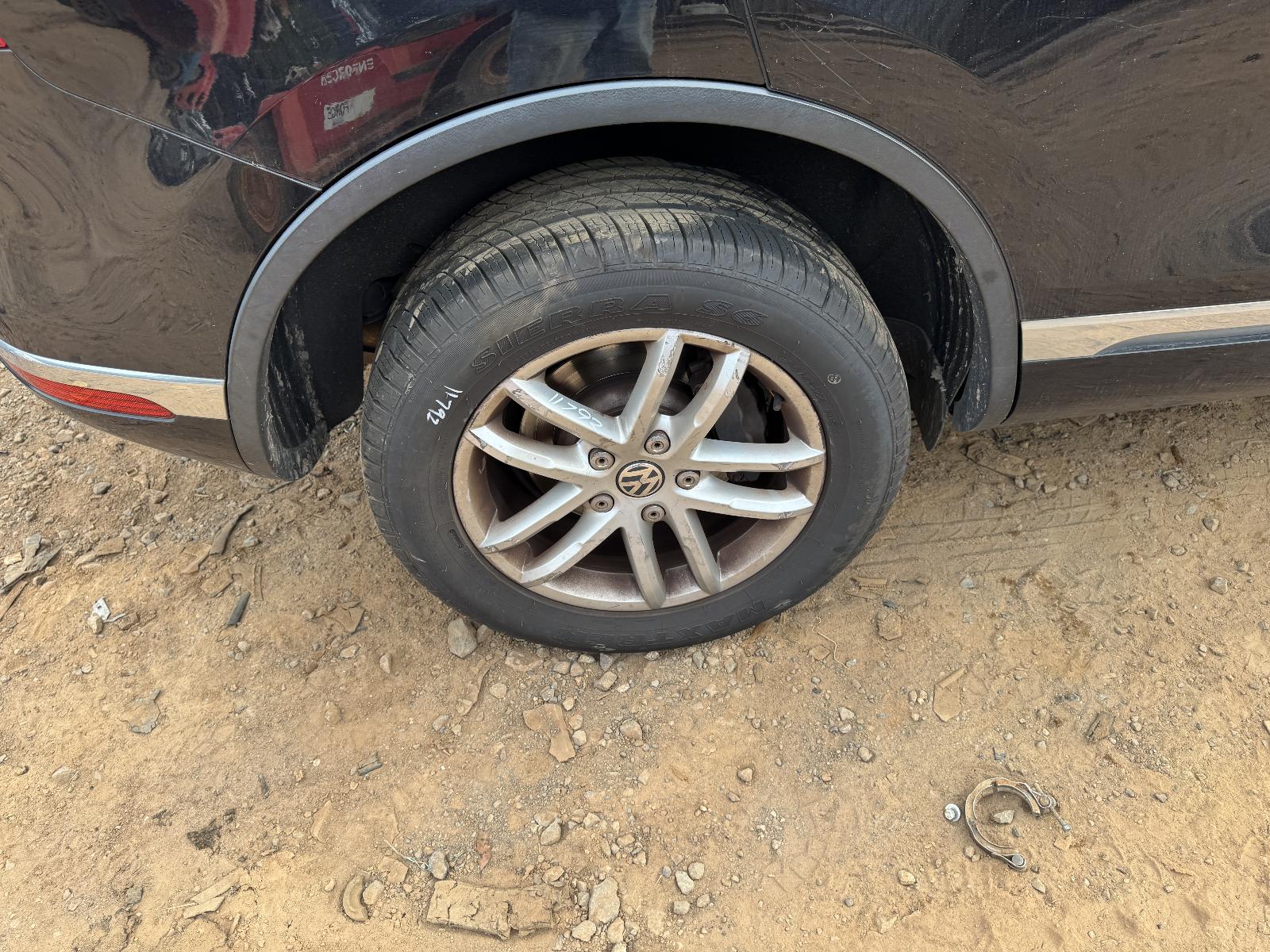 View VOLKSWAGEN TOUAREG 2016 4 Door Station Wagon Breaking