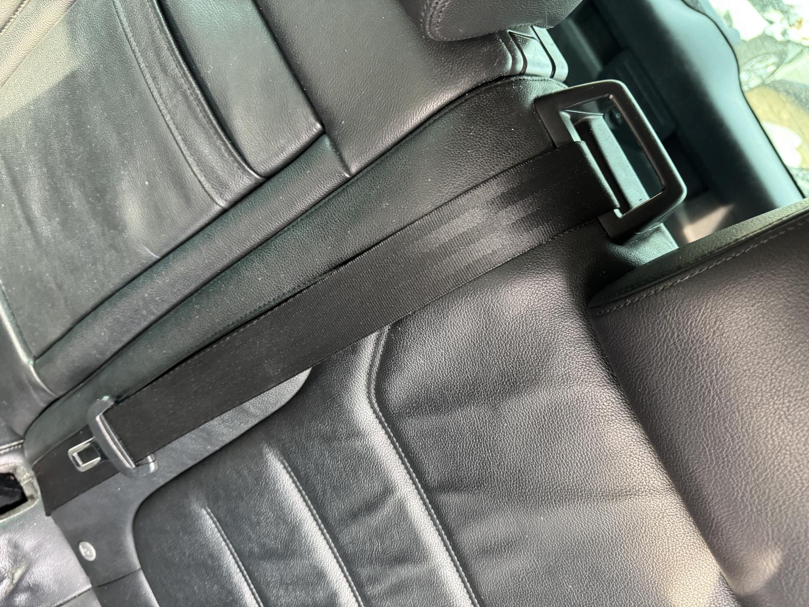 View VOLKSWAGEN TOUAREG 2016 4 Door Station Wagon Breaking