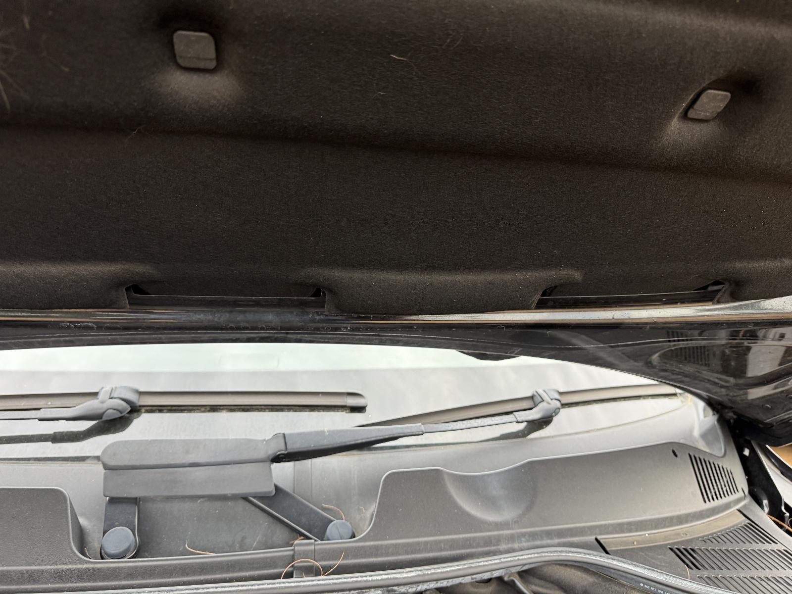 View VOLKSWAGEN TOUAREG 2016 4 Door Station Wagon Breaking