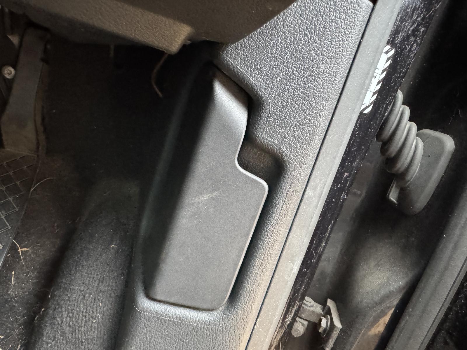 View VOLKSWAGEN TOUAREG 2016 4 Door Station Wagon Breaking