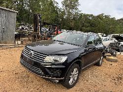 View VOLKSWAGEN TOUAREG 2016 4 Door Station Wagon Breaking