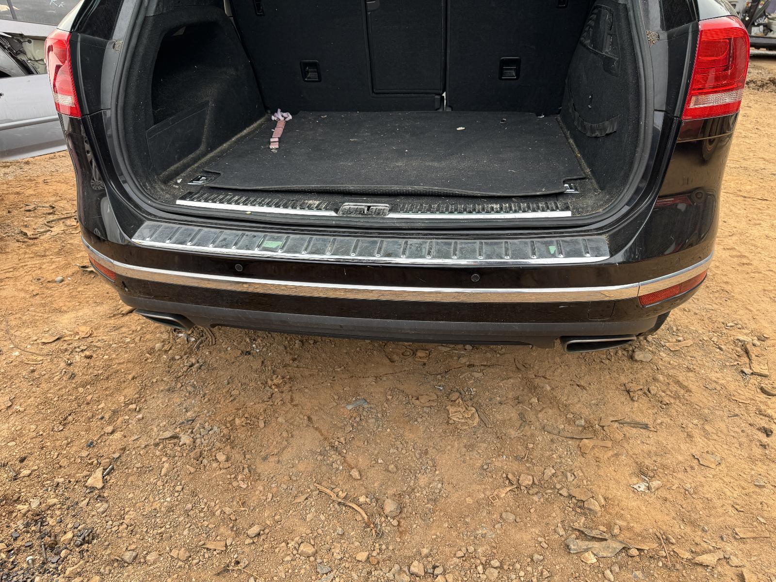 View VOLKSWAGEN TOUAREG 2016 4 Door Station Wagon Breaking