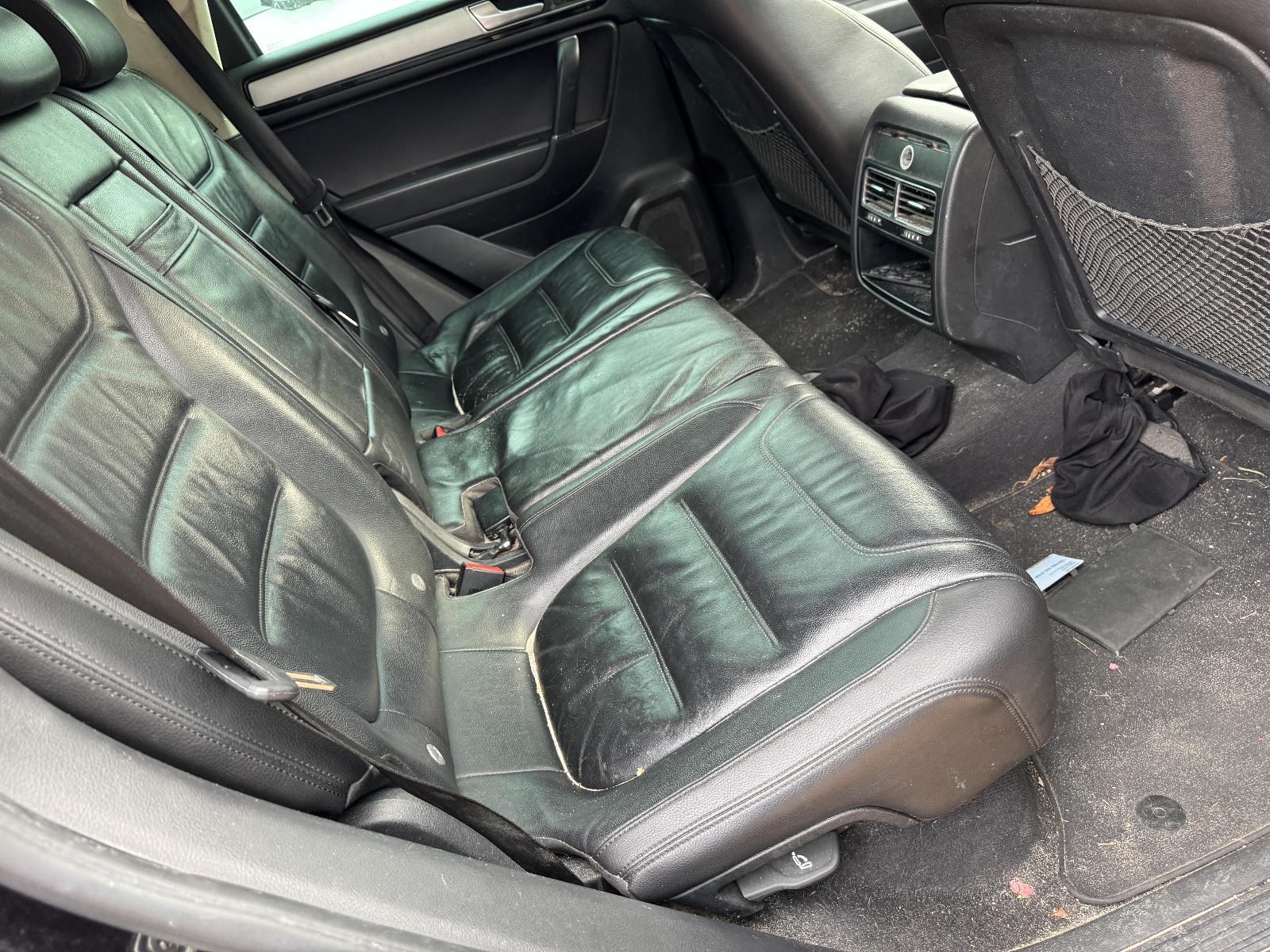 View VOLKSWAGEN TOUAREG 2016 4 Door Station Wagon Breaking