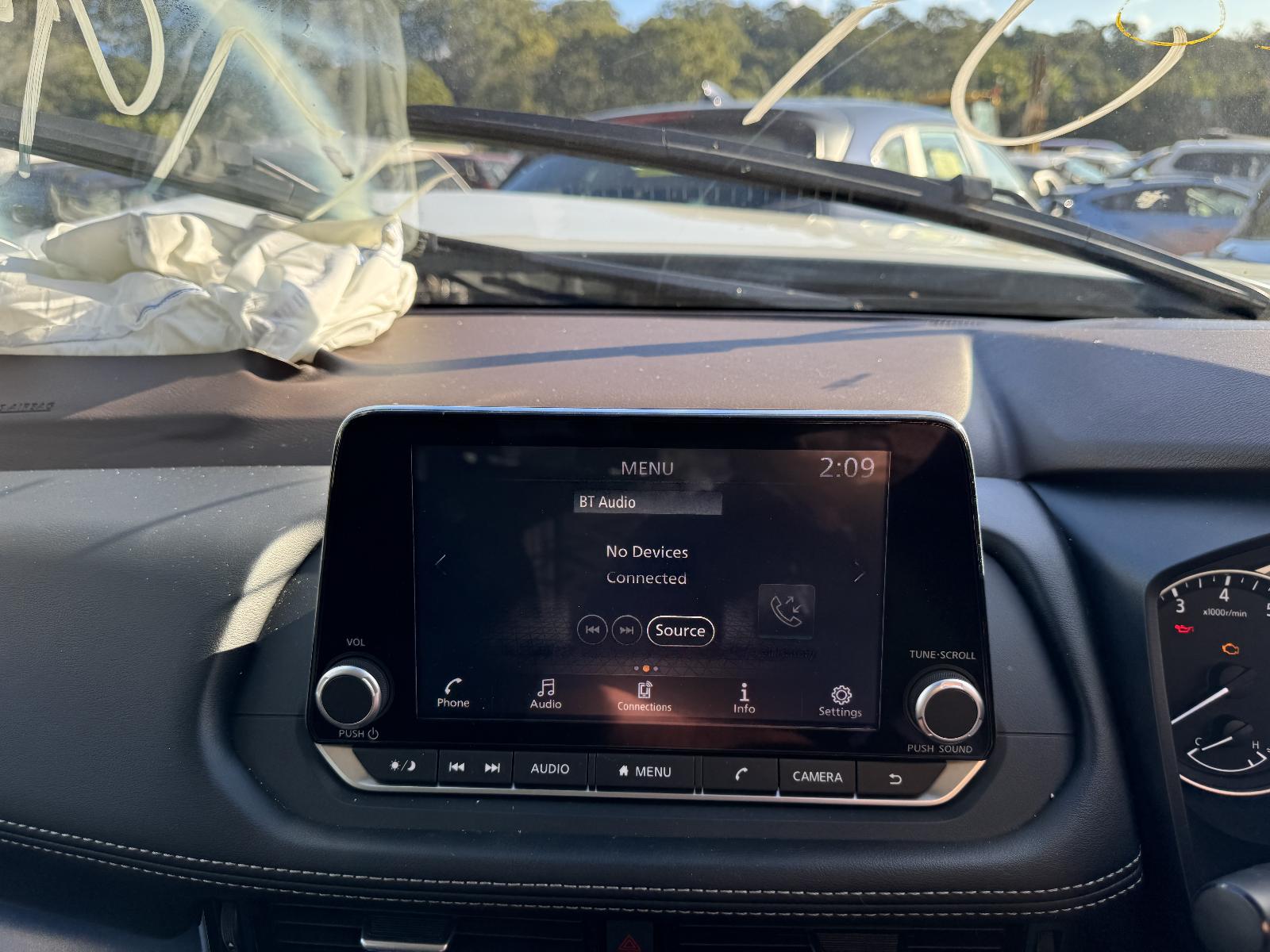View NISSAN XTRAIL 2024 5 Door Station Wagon Breaking