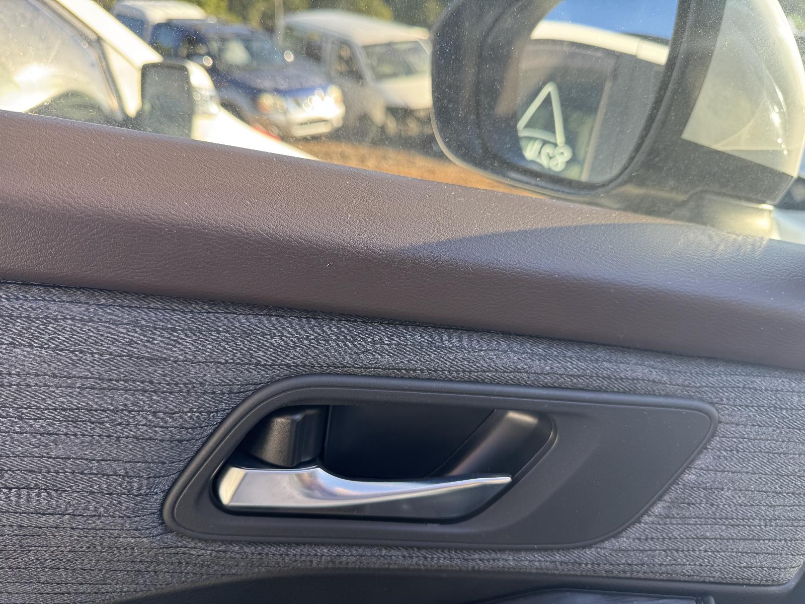 View NISSAN XTRAIL 2024 5 Door Station Wagon Breaking