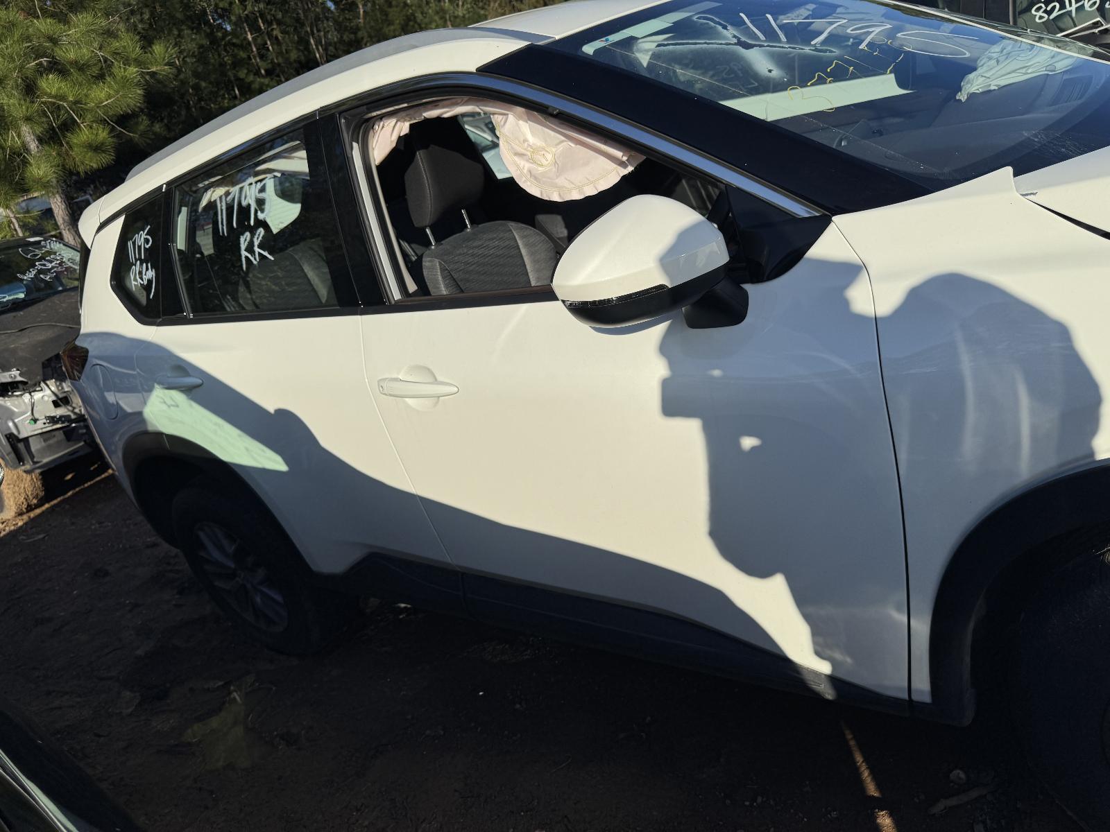 View NISSAN XTRAIL 2024 5 Door Station Wagon Breaking
