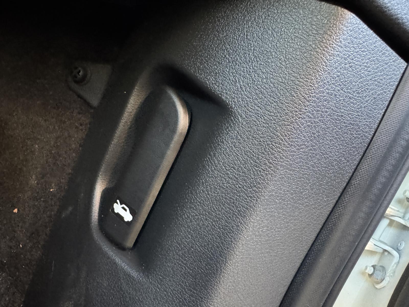 View NISSAN XTRAIL 2024 5 Door Station Wagon Breaking
