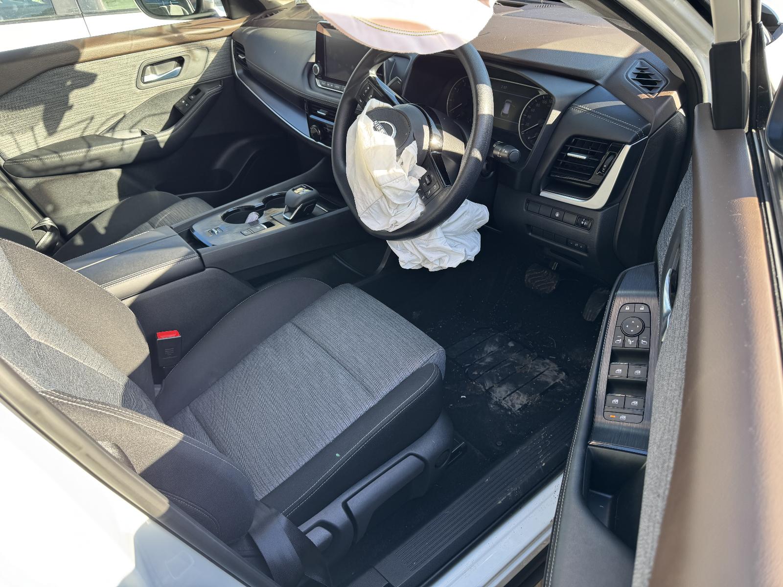 View NISSAN XTRAIL 2024 5 Door Station Wagon Breaking