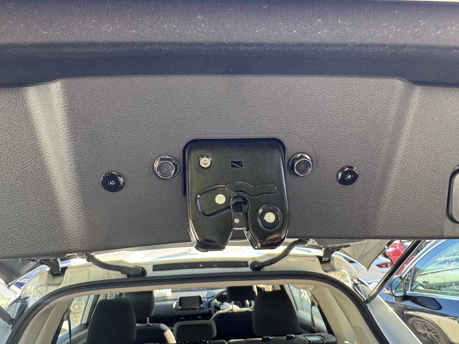View NISSAN XTRAIL 2024 5 Door Station Wagon Breaking