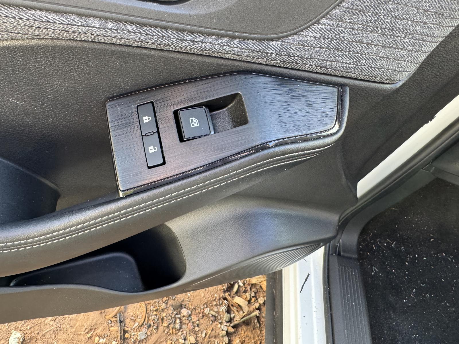 View NISSAN XTRAIL 2024 5 Door Station Wagon Breaking