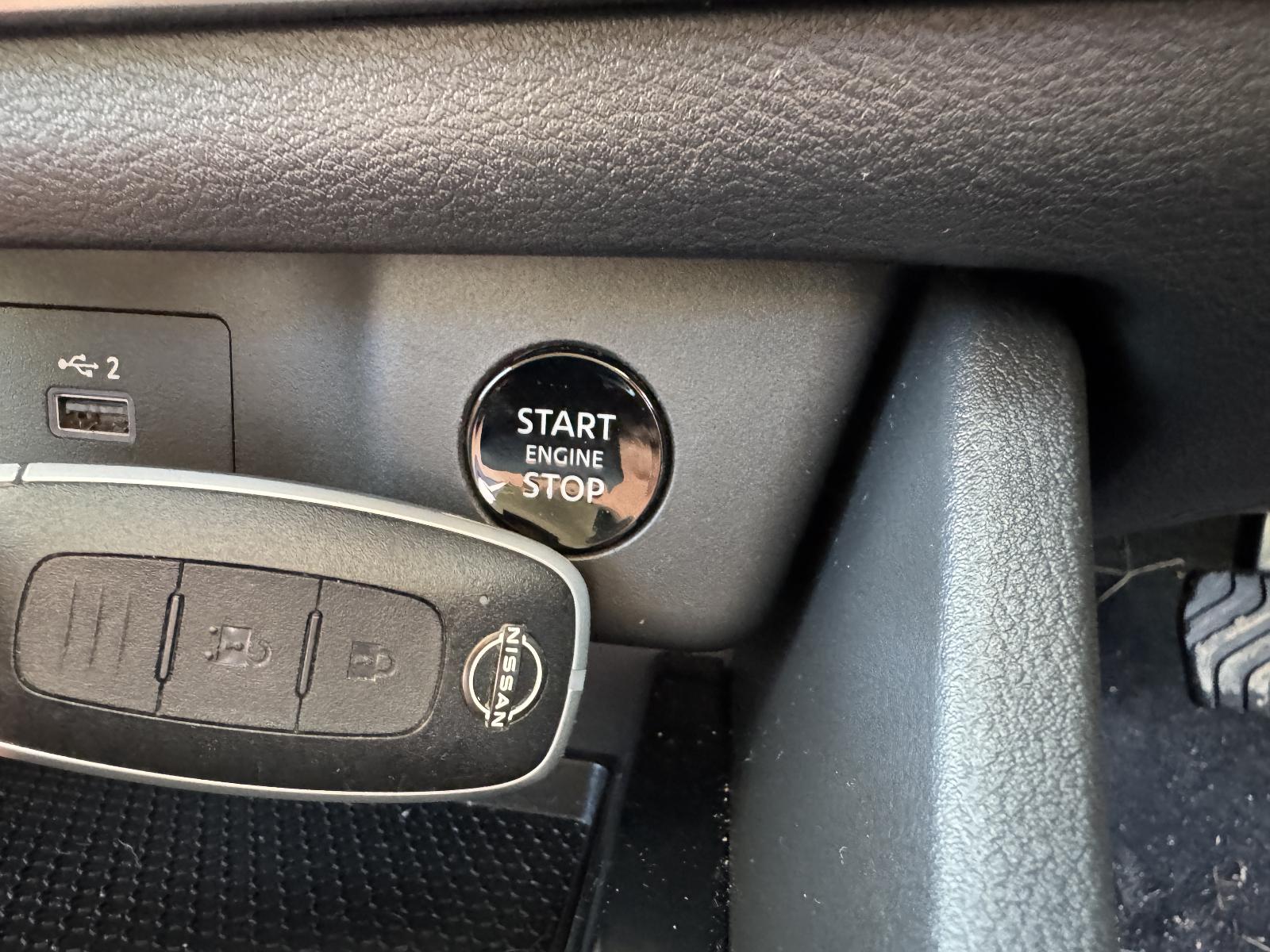View NISSAN XTRAIL 2024 5 Door Station Wagon Breaking