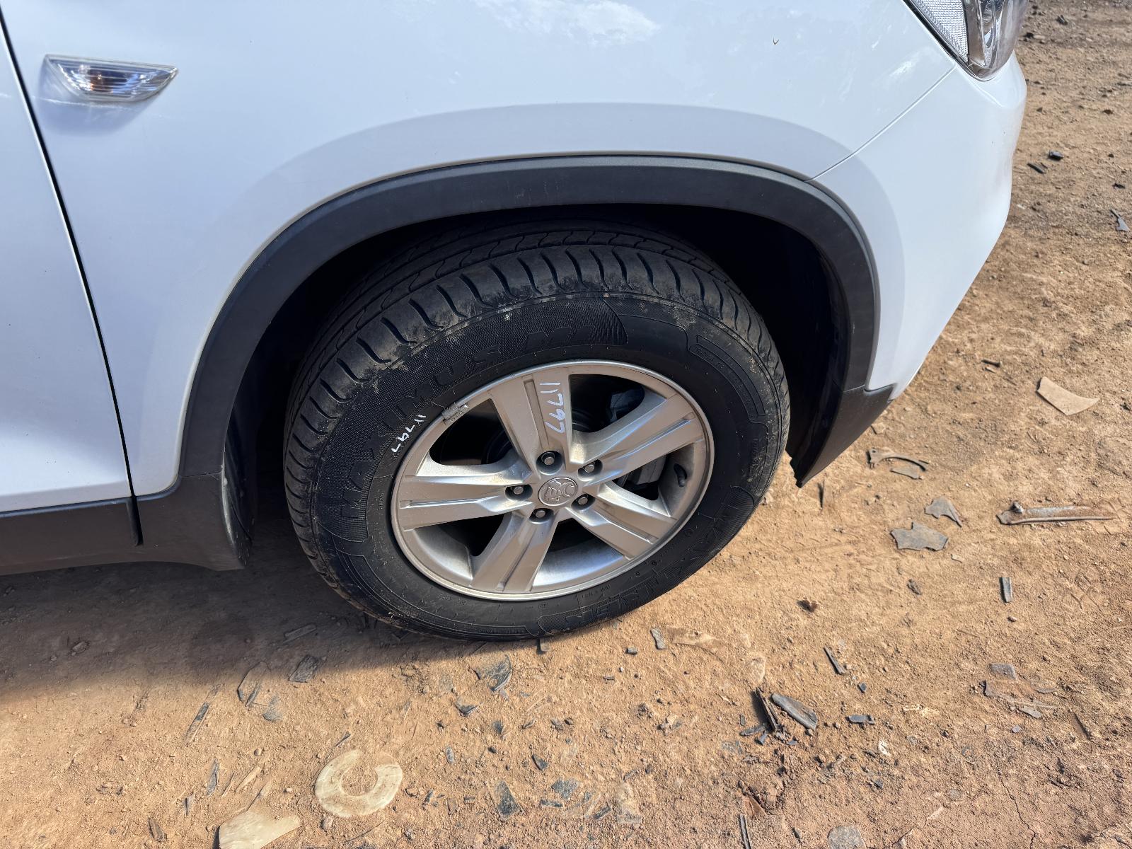 View HOLDEN TRAX 2017 4 Door Station Wagon Breaking