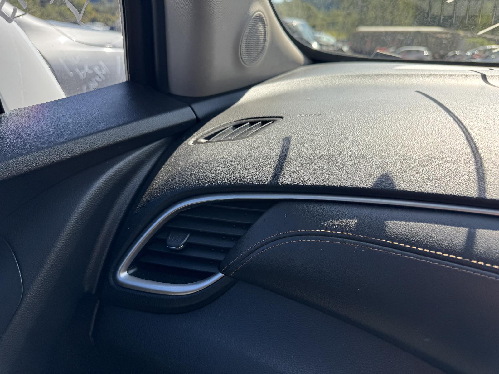 View HOLDEN TRAX 2017 4 Door Station Wagon Breaking