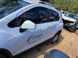 View HOLDEN TRAX 2017 4 Door Station Wagon Breaking